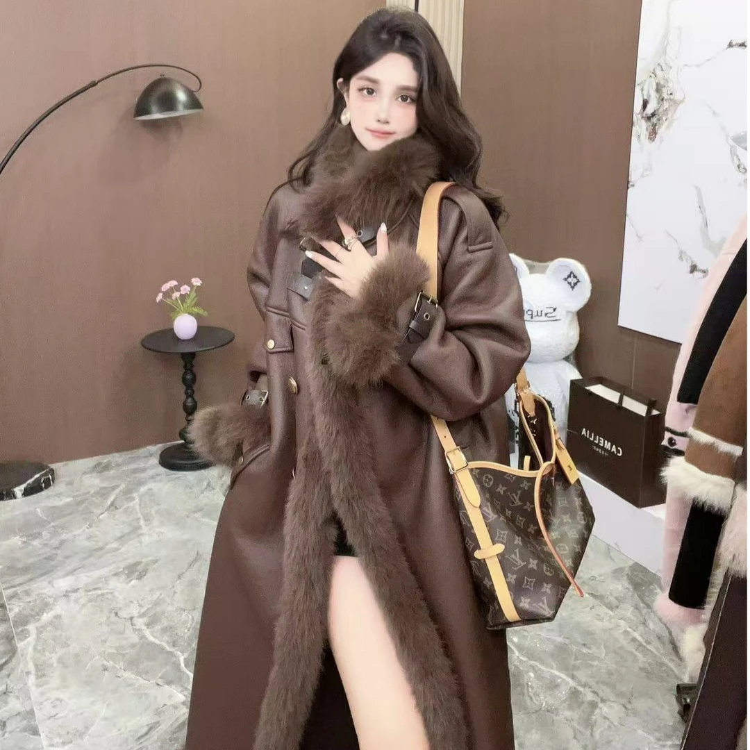 【蒂芬妮月月推荐001】冬季新品网红款毛领拼接轻奢宽松版长外套