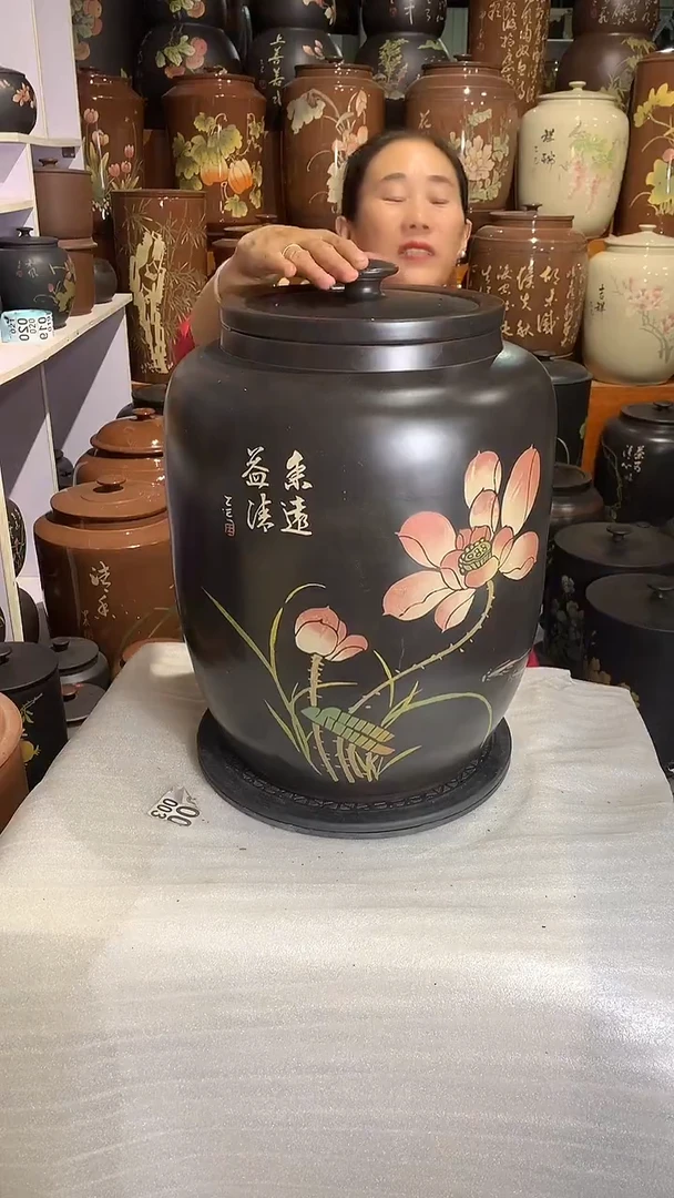 四号彩填荷花茶缸