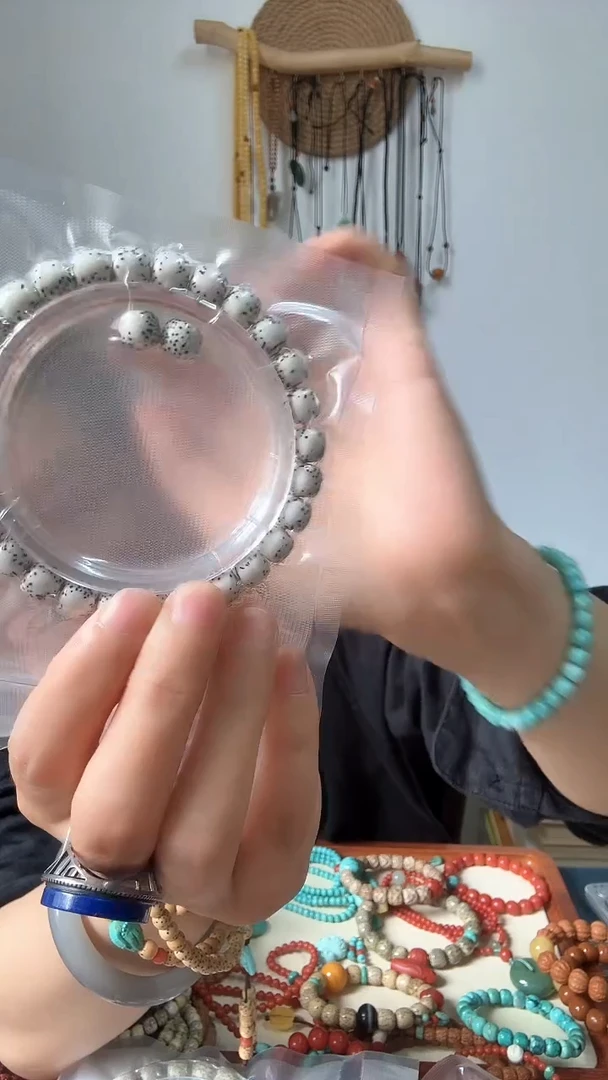 星月菩提手串精品卡8河豚大溜白