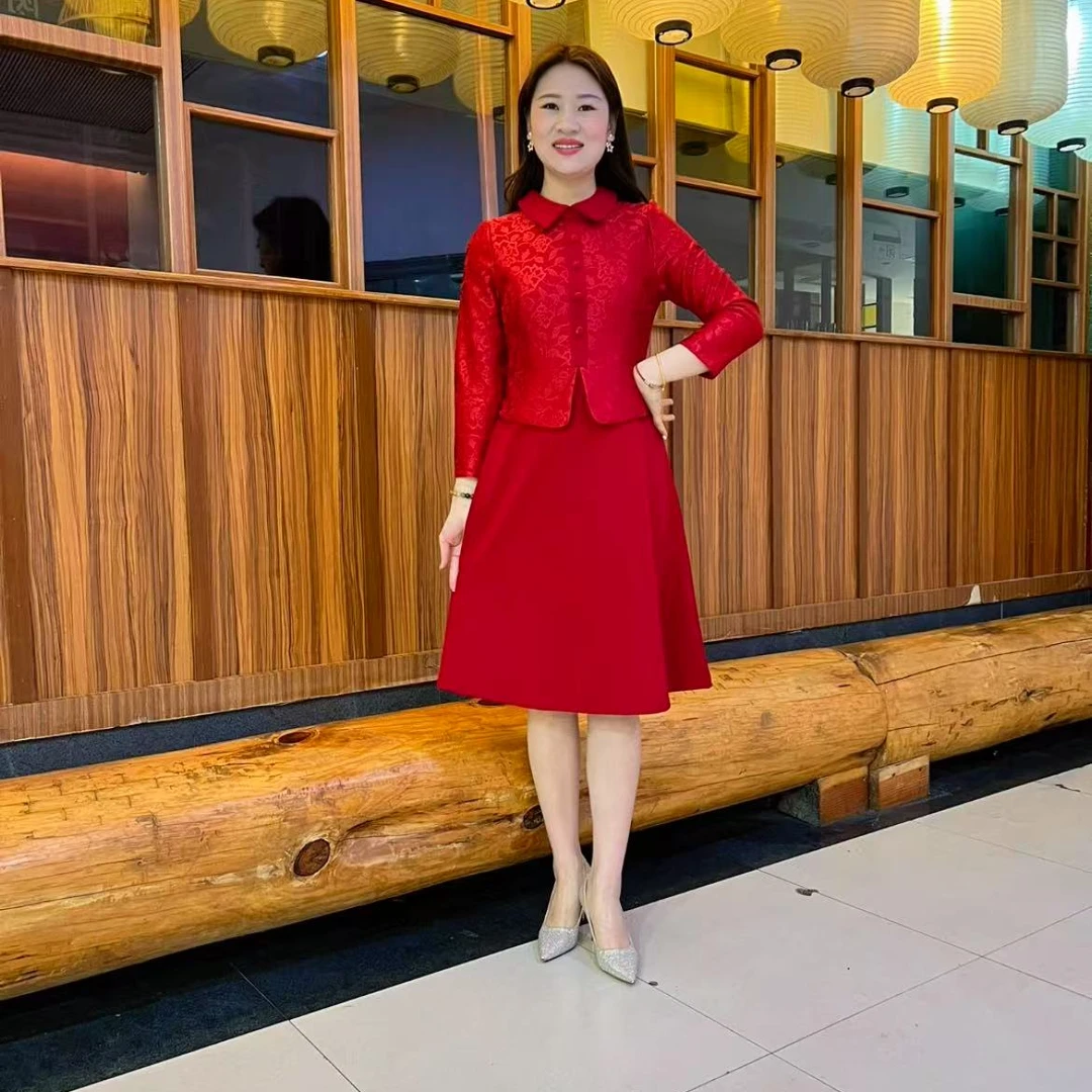 减龄新款时尚气质娃娃领2025妈妈装婚宴礼服连衣裙