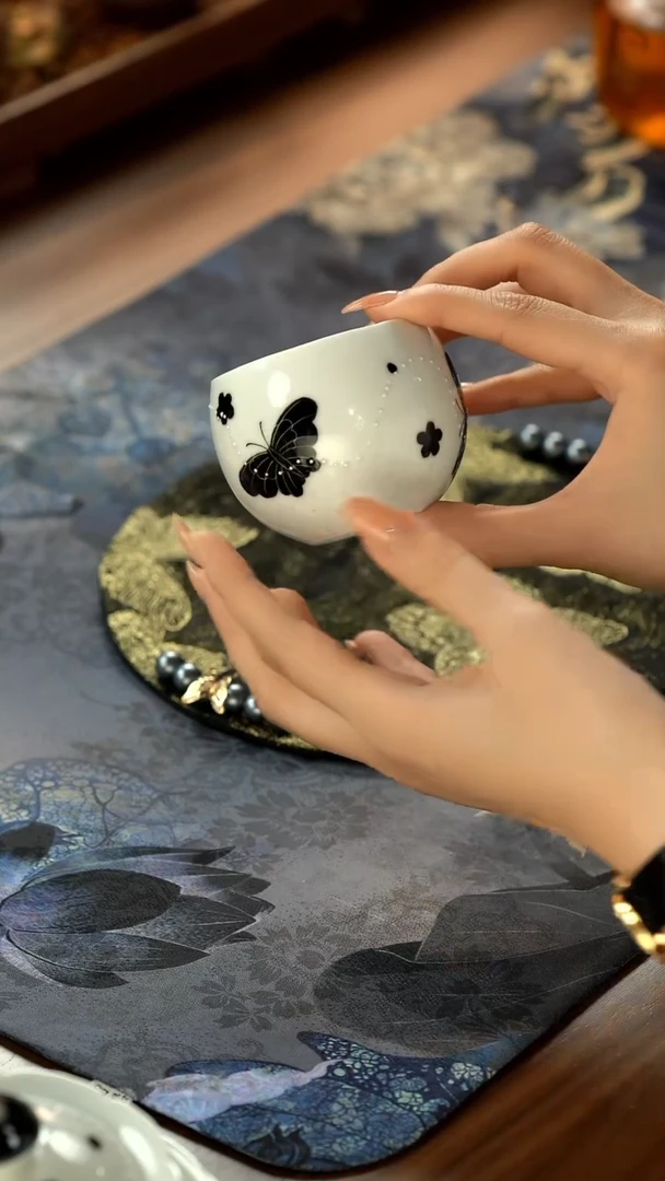 11留器茶斋高货瓷器@@LQ0581