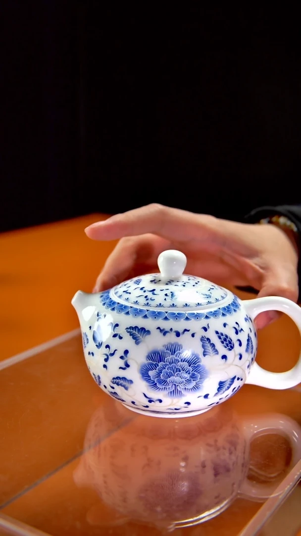 其他陶瓷《言泥陶瓷》新品描银缠枝莲系列西施壶