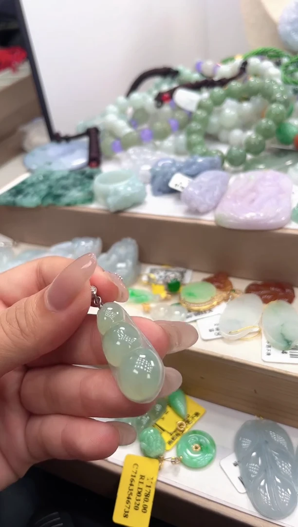 颈饰未镶嵌翡翠2222多样性发货