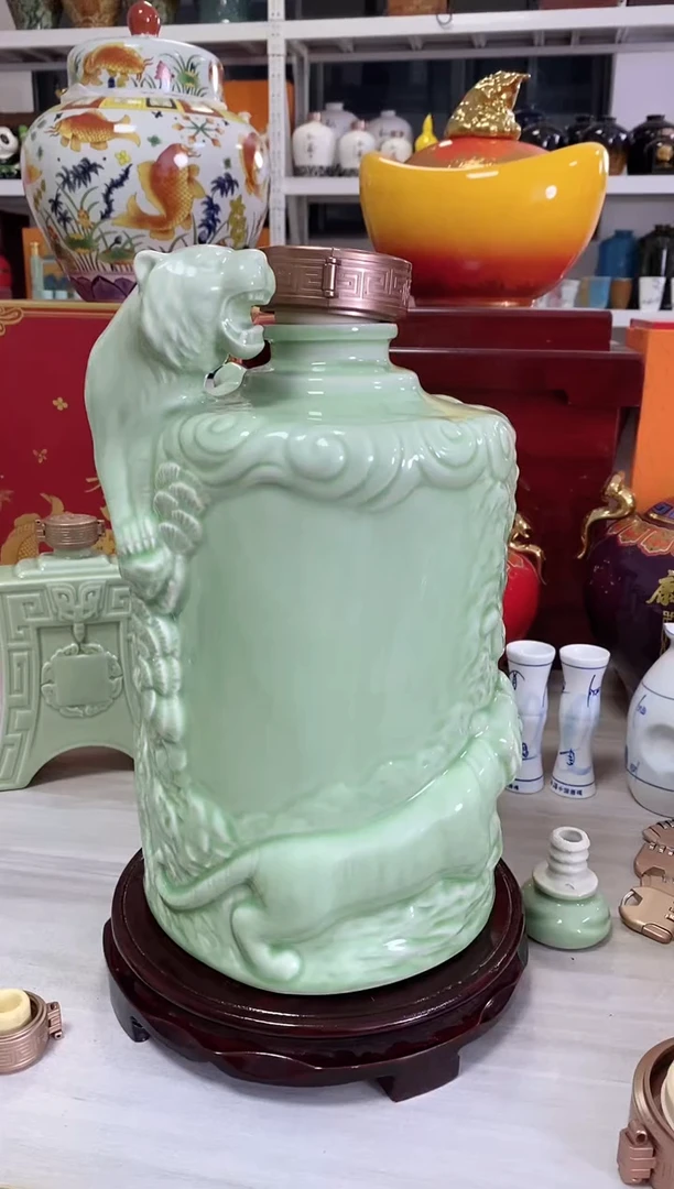 泥满堂陶瓷10斤虎微瑕不支持退换