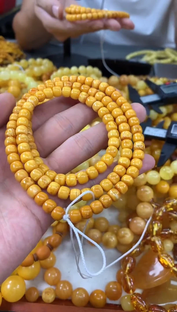 未镶嵌琥珀裸石链子