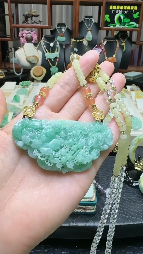 【闪购商品】翡翠颈饰未镶嵌天然翡翠如意凤牌