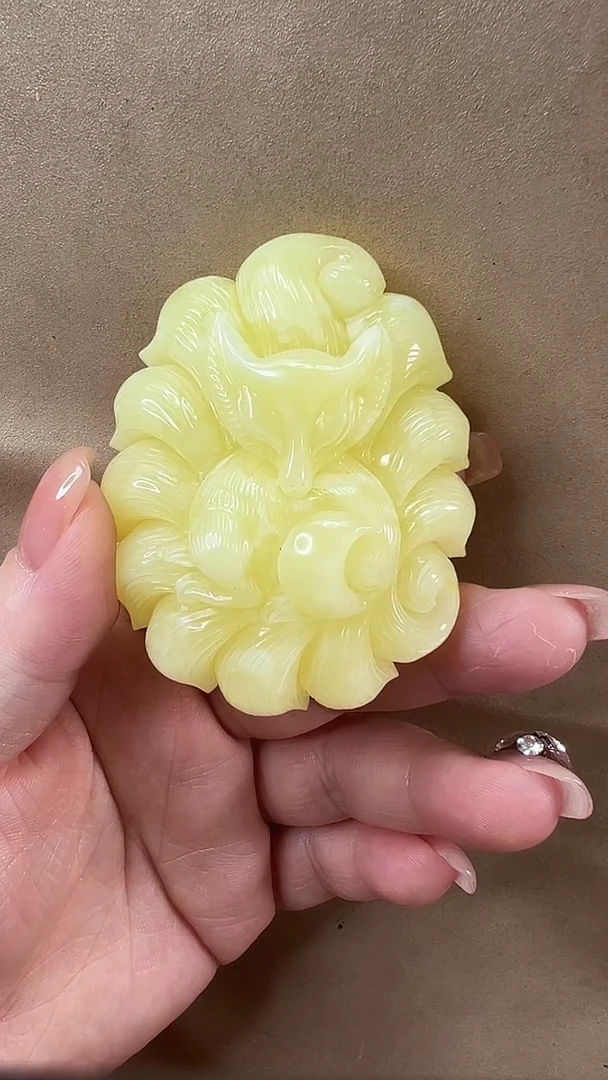 琥珀颈饰未镶嵌吊坠