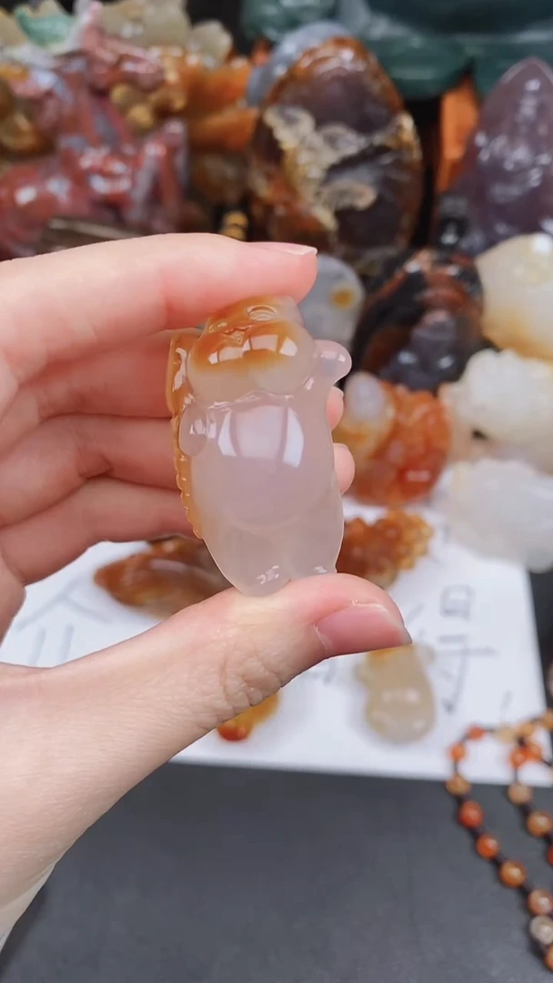 未镶嵌颈饰玛瑙/玉髓龙*AA