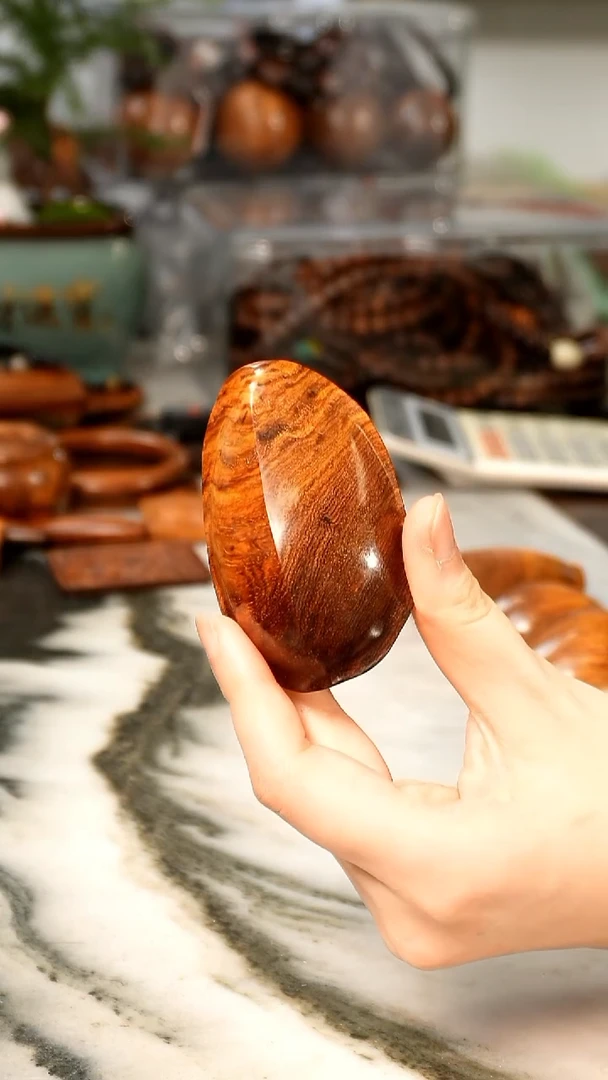 黄花梨/降香黄檀海黄富甲天下手把件