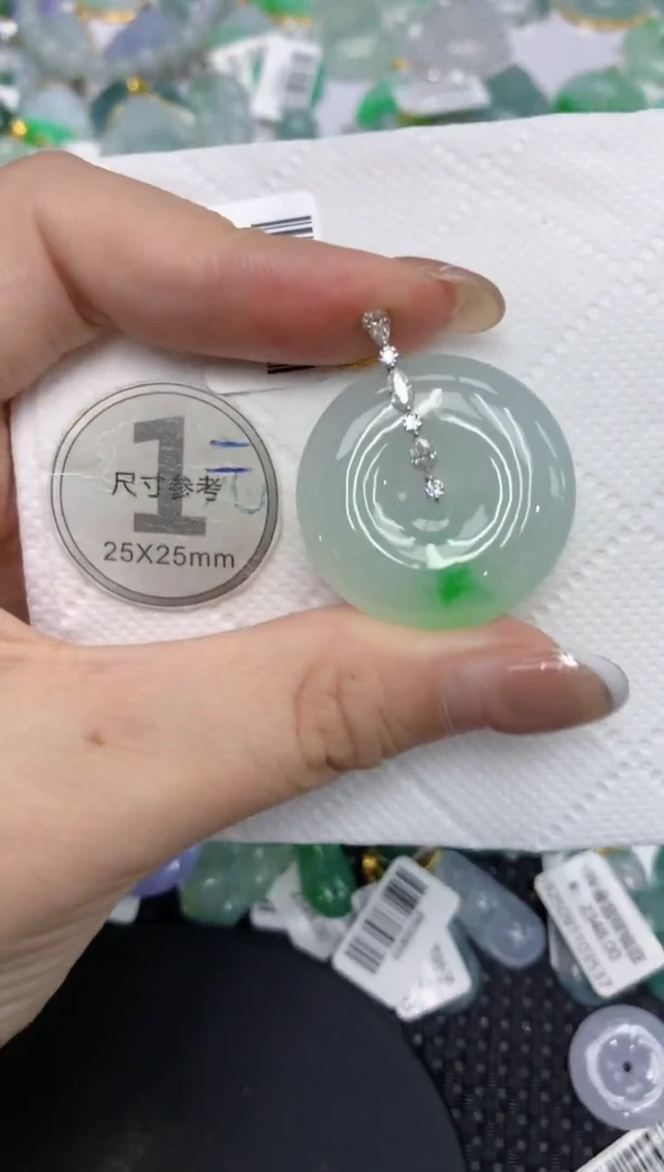 颈饰18K金镶嵌翡翠11111111