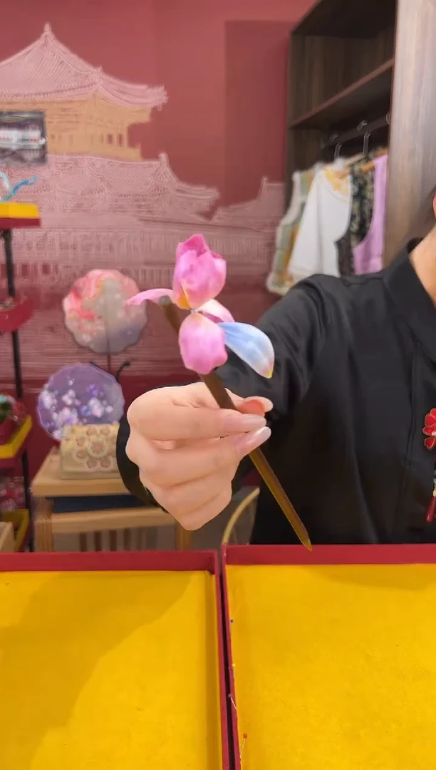【闪购商品】刺绣非遗绒花（发饰）