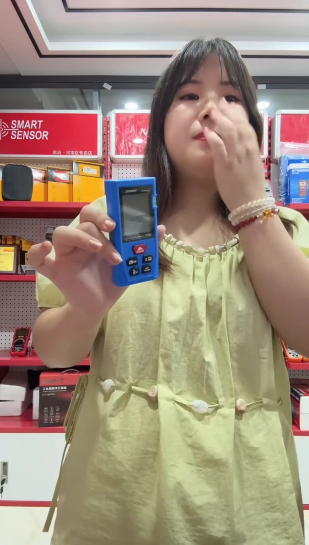 深达威DS100米测距仪