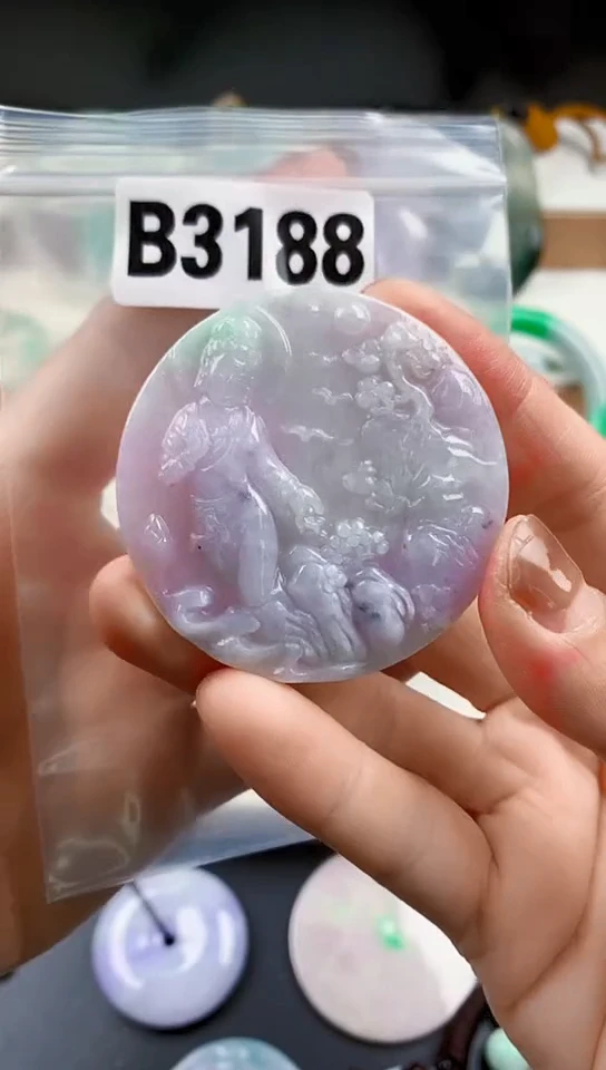 颈饰未镶嵌翡翠天然翡翠吊坠挂件