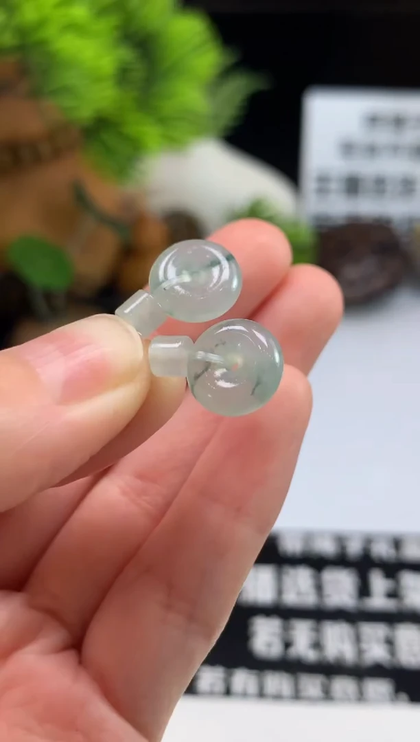 未镶嵌定制翡翠少***。---106078