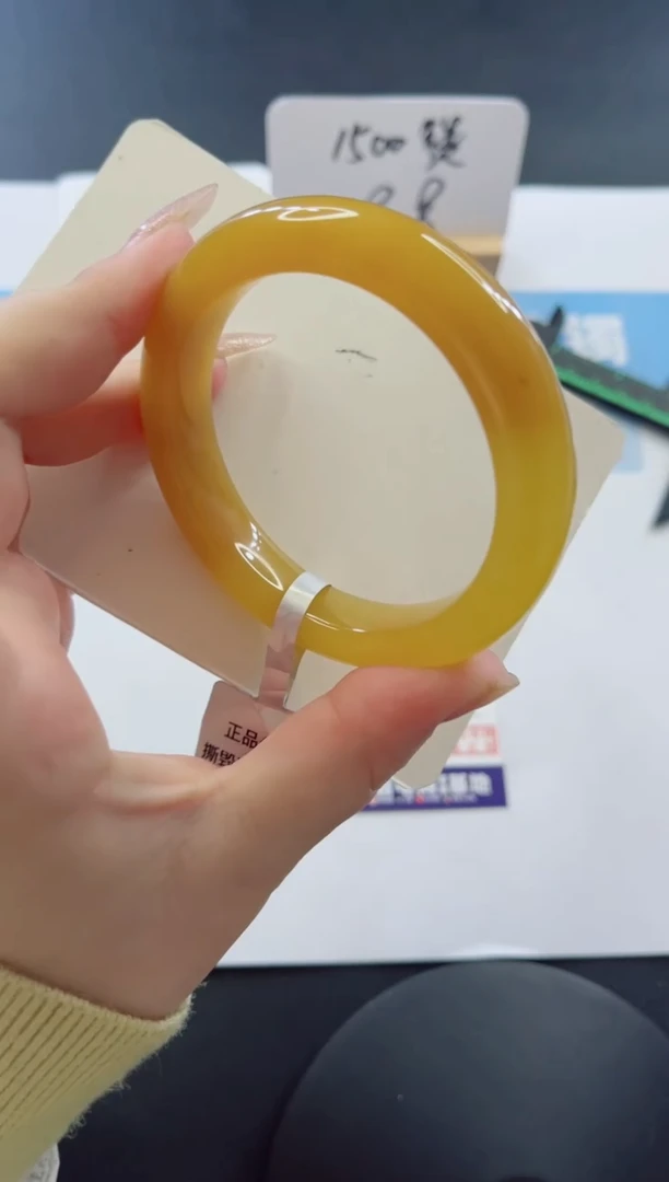 未镶嵌手镯石英质玉多样性发货A82