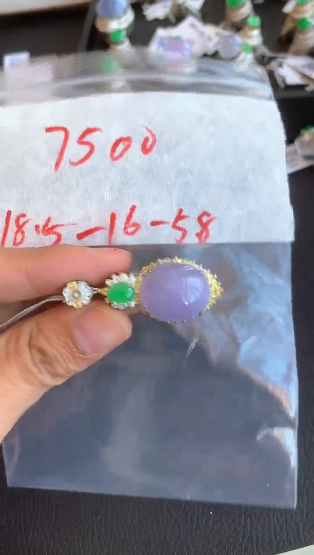 未镶嵌定制翡翠缅甸A货翡翠，拍一发一