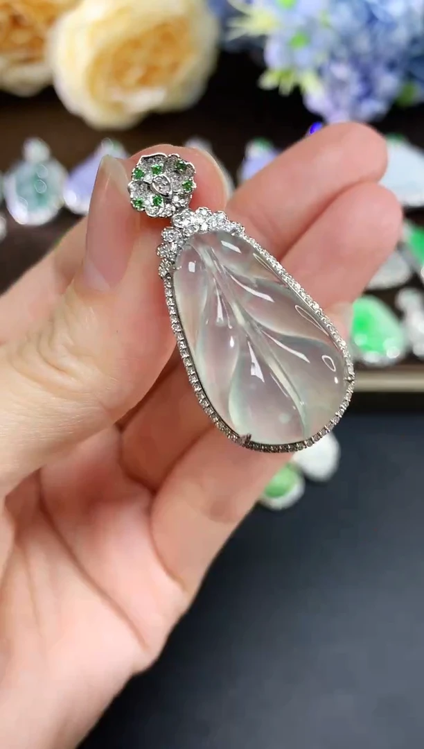 吊坠(不含链)18K金镶嵌翡翠114|