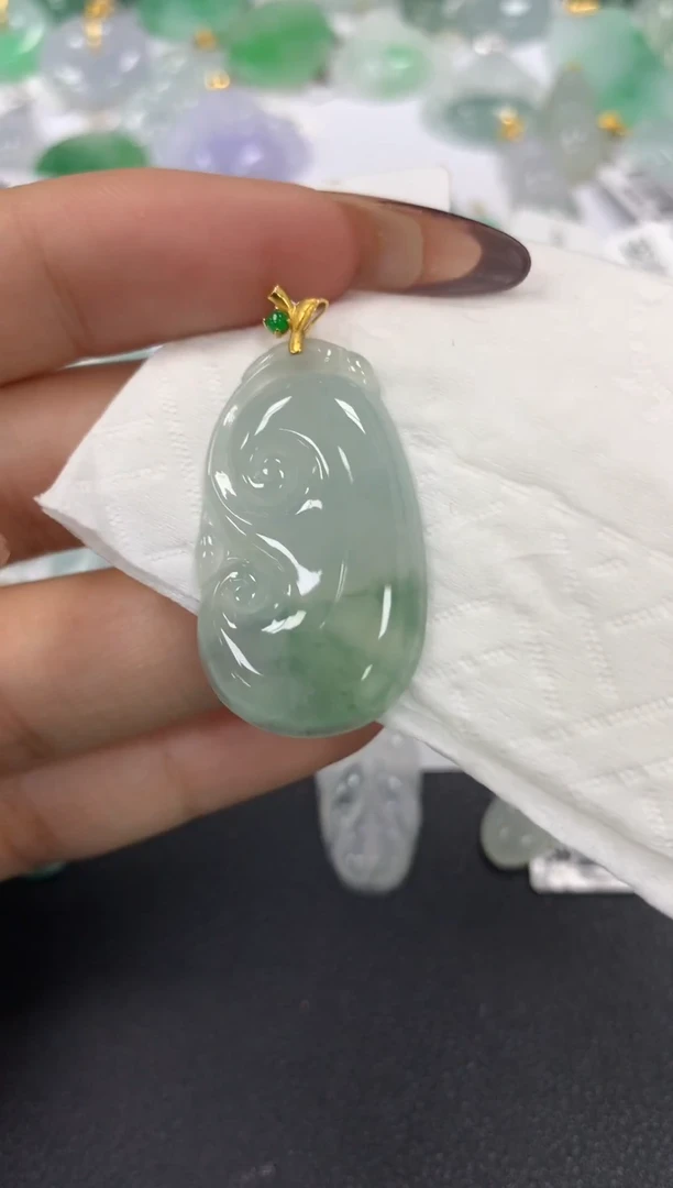 颈饰18K金镶嵌翡翠a货假一赔三支持复检百元上9元证书费自理