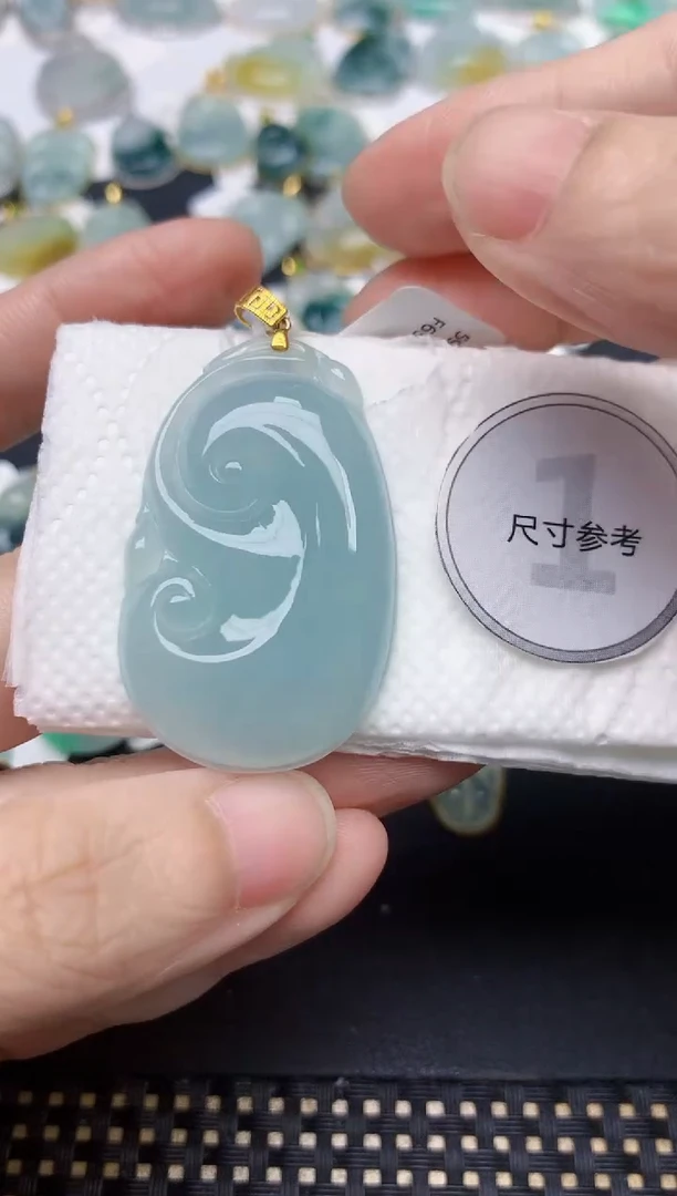 颈饰18K金镶嵌翡翠天然缅甸A货翡翠