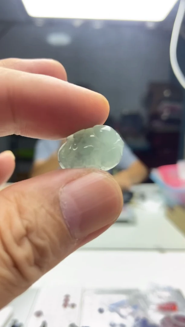 颈饰未镶嵌翡翠貔貅