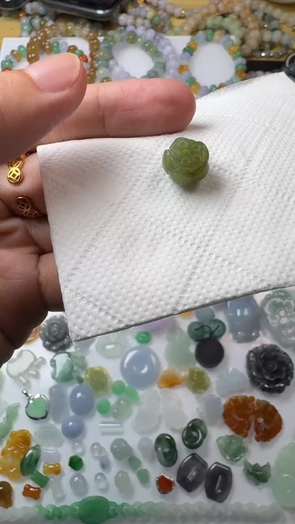 颈饰未镶嵌翡翠【闪购商品】 天然翡翠