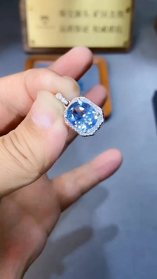 【闪购商品】海蓝宝石颈饰银S925镶嵌54