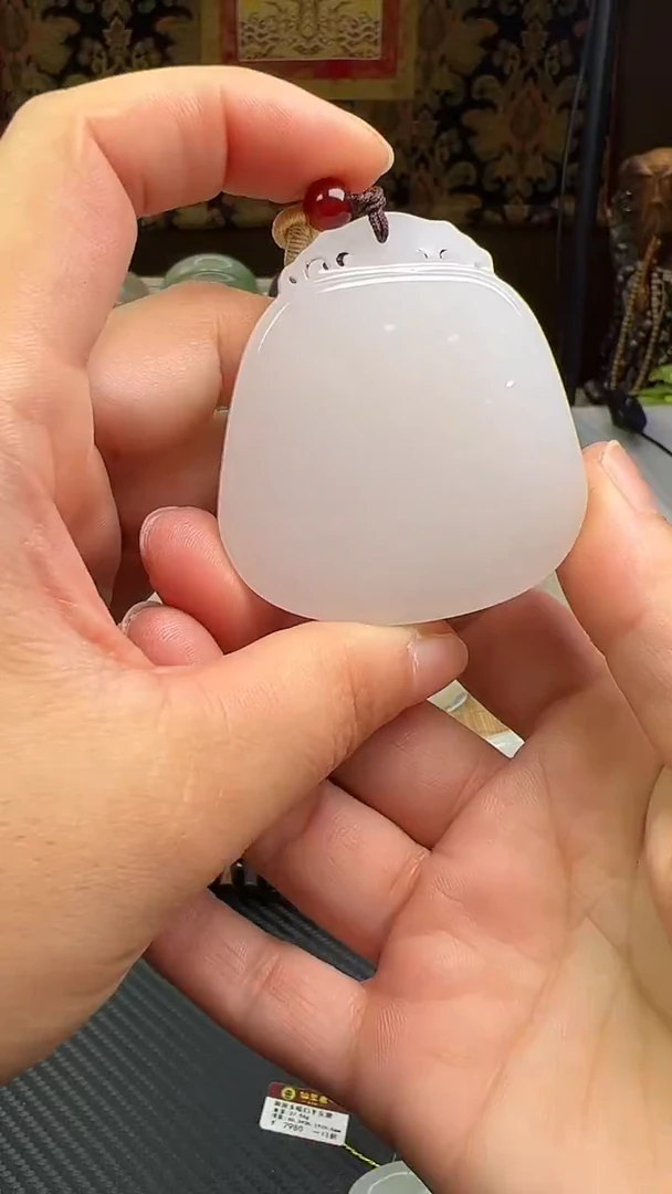 和田玉吊坠未镶嵌无事牌