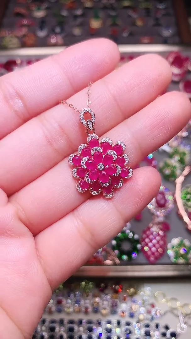 颈饰银S925镶嵌红宝石....