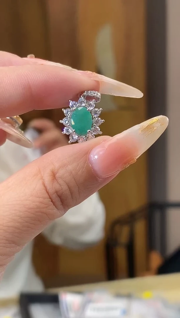 吊坠(赠链)未镶嵌祖母绿天然祖母绿吊坠