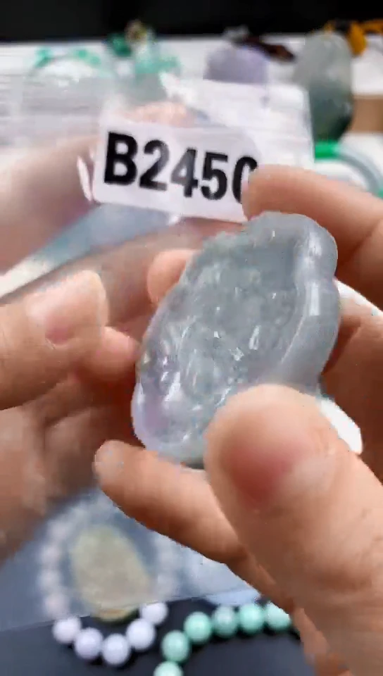 颈饰未镶嵌翡翠天然翡翠吊坠挂件