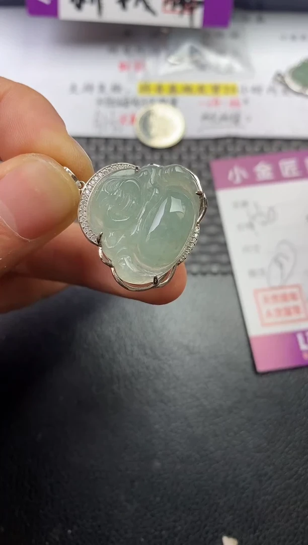颈饰银S925镶嵌翡翠小**姐挂件