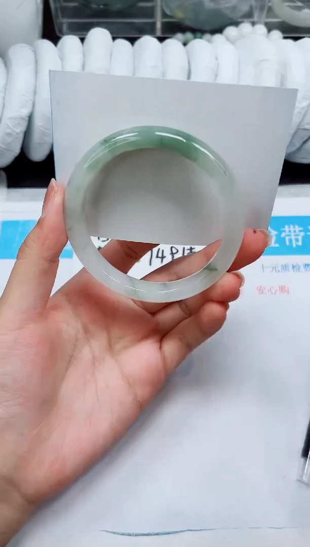 未镶嵌手镯石英质玉A126-60