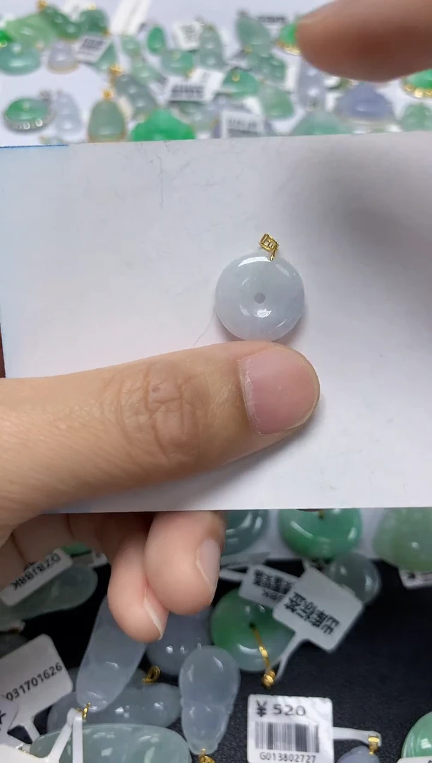 翡翠未镶嵌颈饰天然缅甸翡翠A货