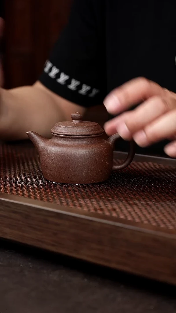 茶壶紫砂紫泥剑流德中