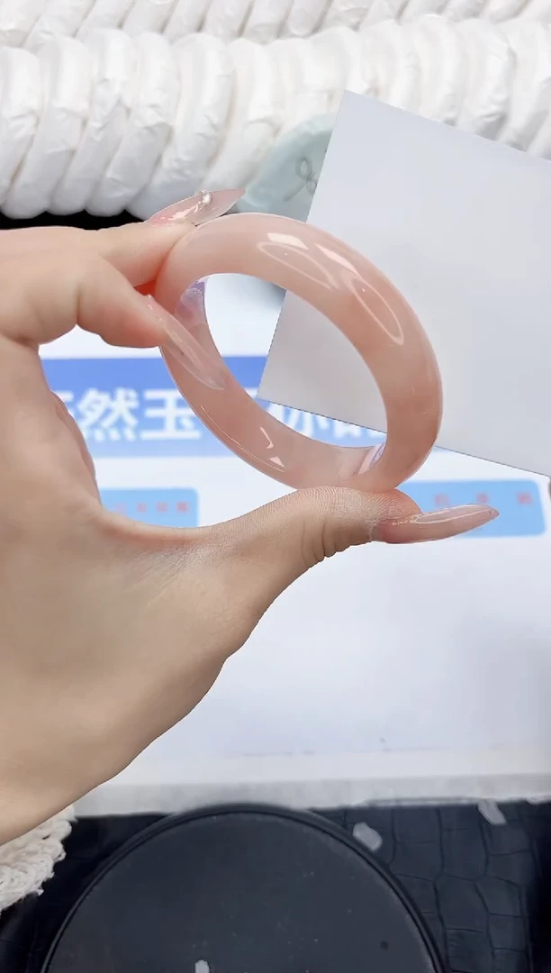 未镶嵌手镯石英质玉189-52