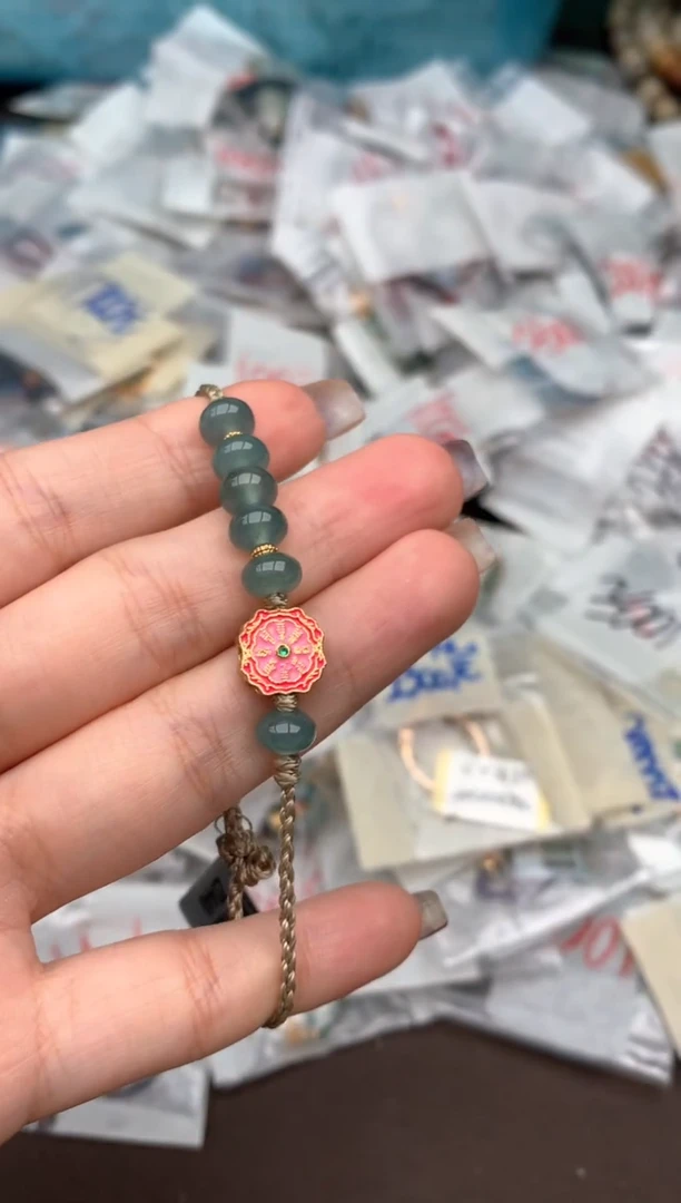 未镶嵌挂件翡翠—