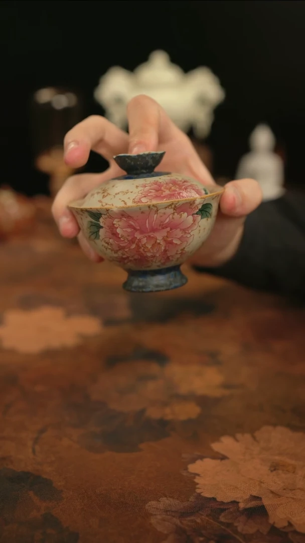 摩吉陶陶闪拍链接 焦糖牡丹盖碗