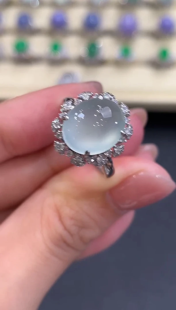 18K金镶嵌戒指翡翠a80