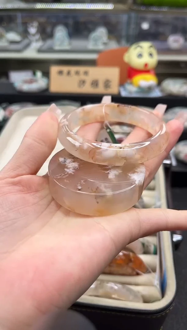 未镶嵌手镯石英质玉尘*丷圈口（赠品镯心）
