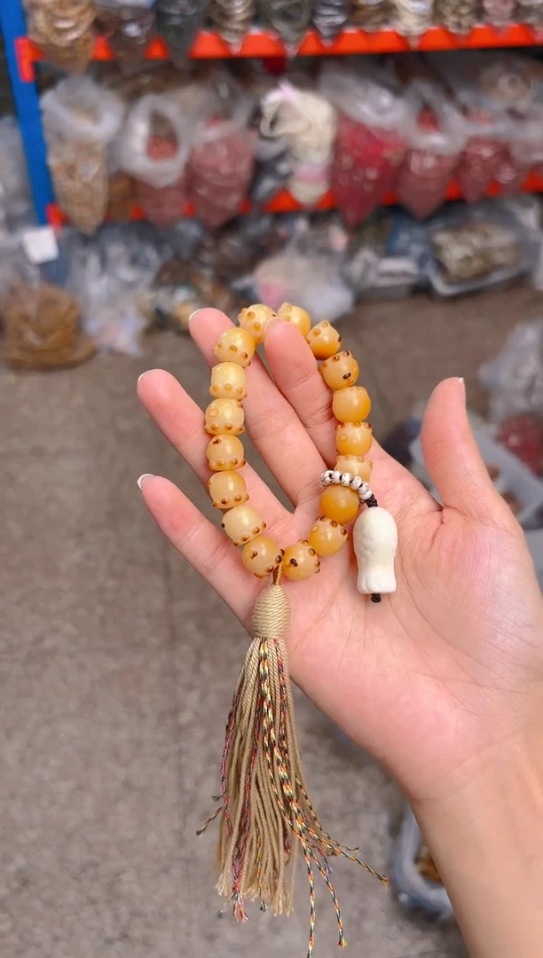 吊坠菩提根/象牙果小章鱼手持