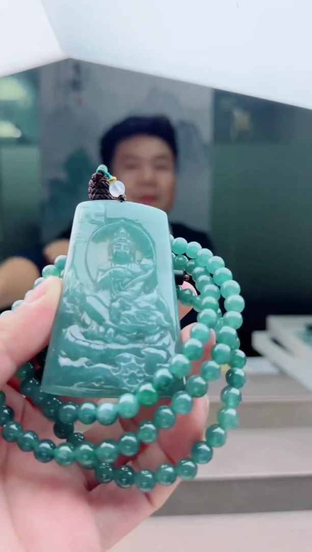 【闪购商品】翡翠颈饰未镶嵌1111111111