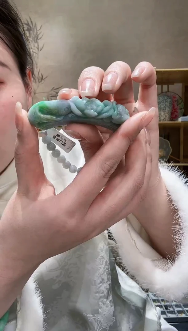 【闪购商品】翡翠颈饰未镶嵌吊坠