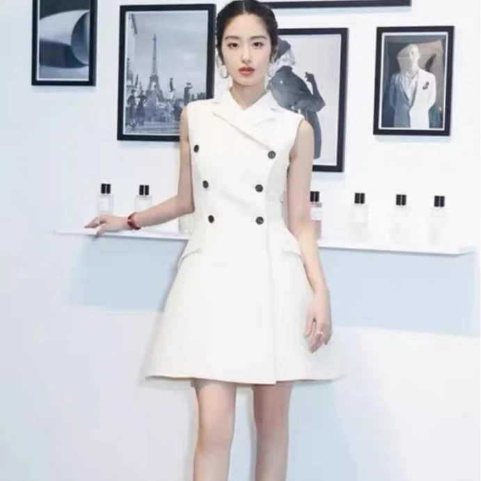 95新 DIOR/迪奥 IW0359 米色羊毛翻领双排扣无袖连衣裙 38码