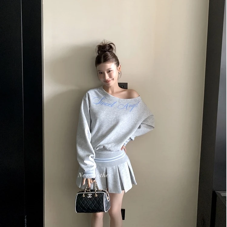 早秋新款韩系慵懒风韩系小众女装气质通勤高级感露肩上衣休闲短裙