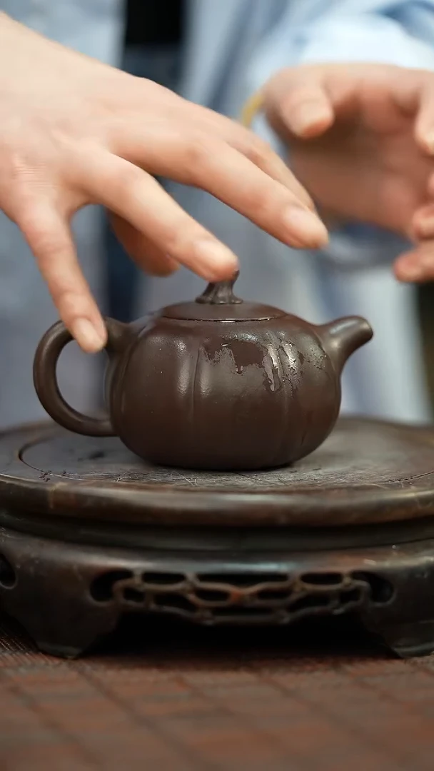 茶壶紫砂宜兴紫砂岁颐传砂原矿全手0