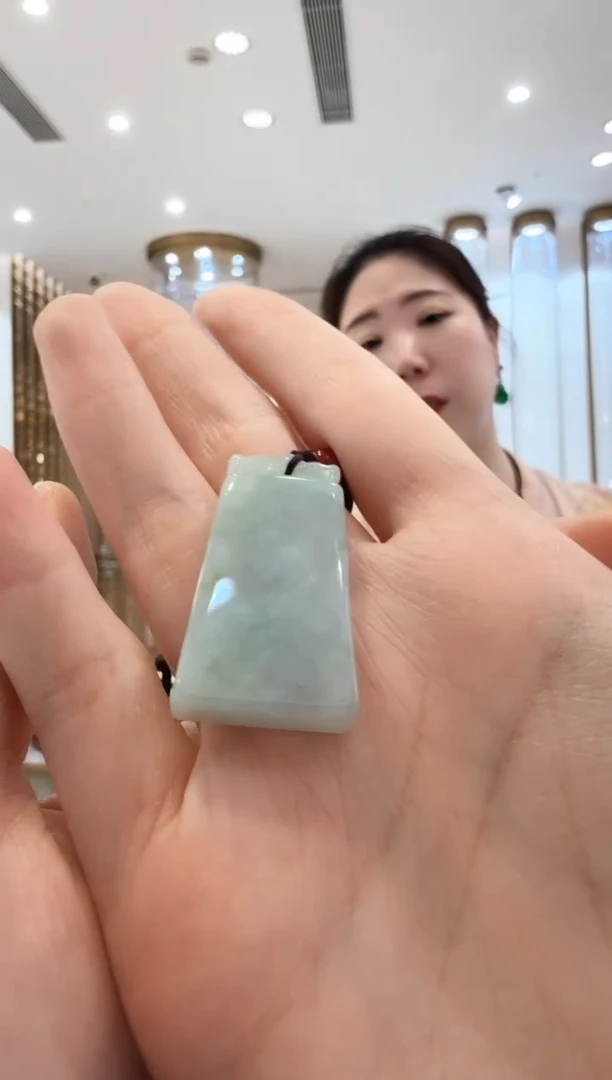 翡翠挂件未镶嵌107翡翠