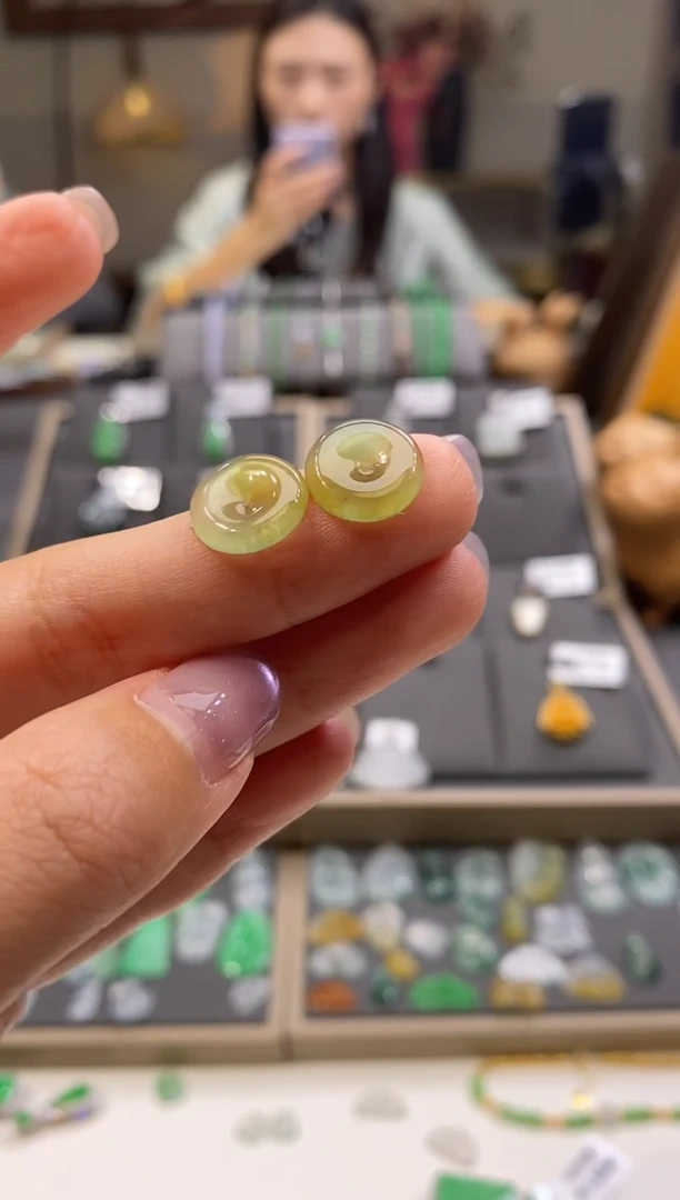 颈饰未镶嵌翡翠平安扣1对