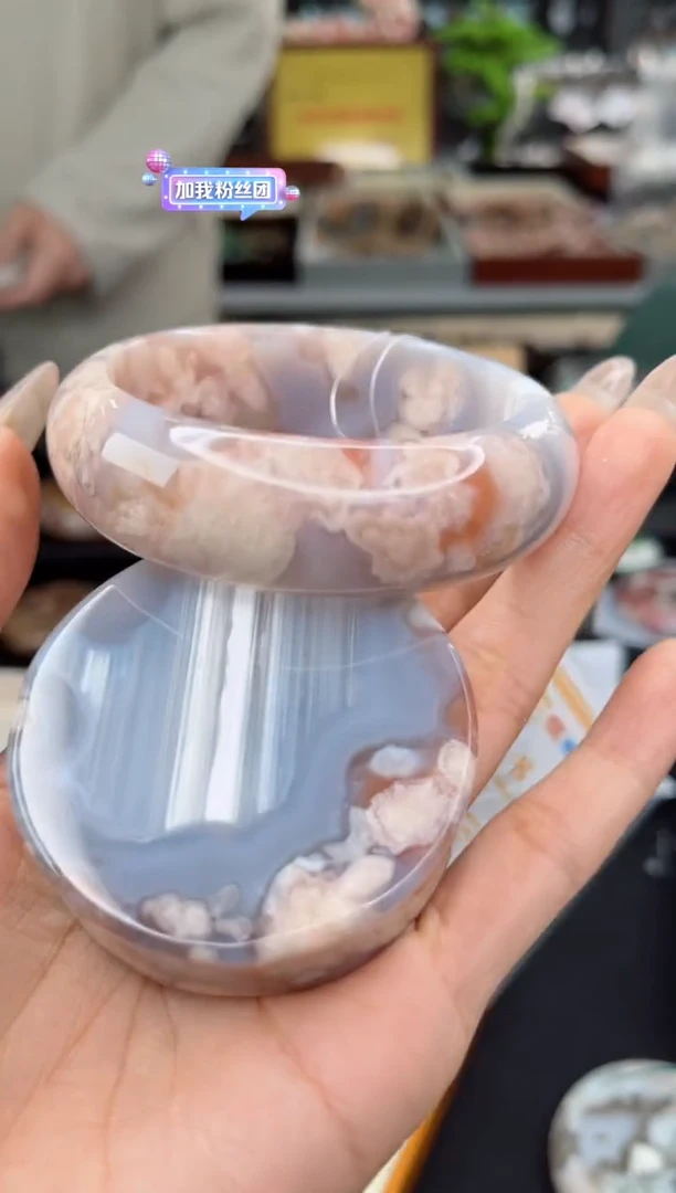 【闪购商品】石英质玉手镯未镶嵌57圈口（赠送镯心）6445181