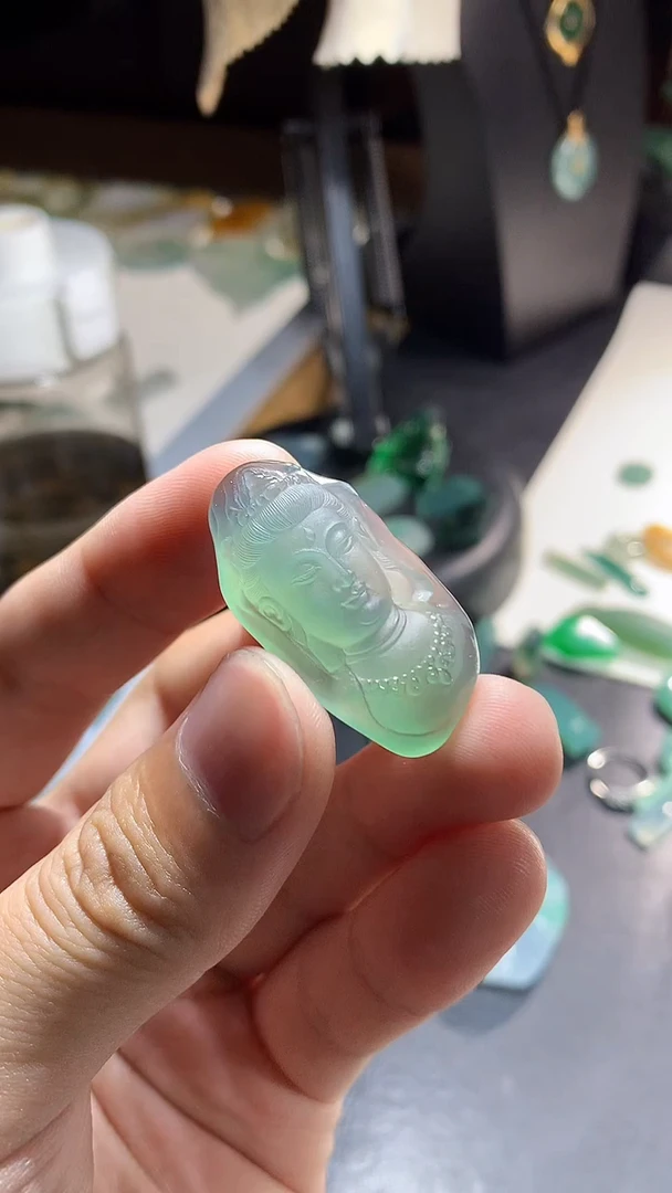 未镶嵌定制翡翠观音首