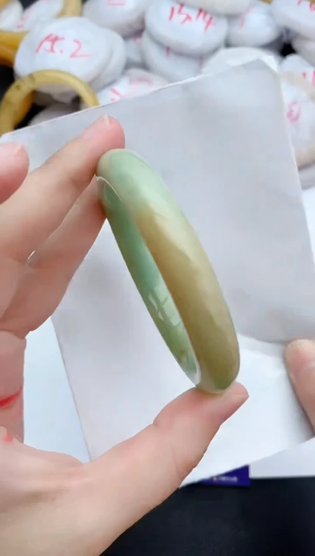 未镶嵌手镯石英质玉367+57/58